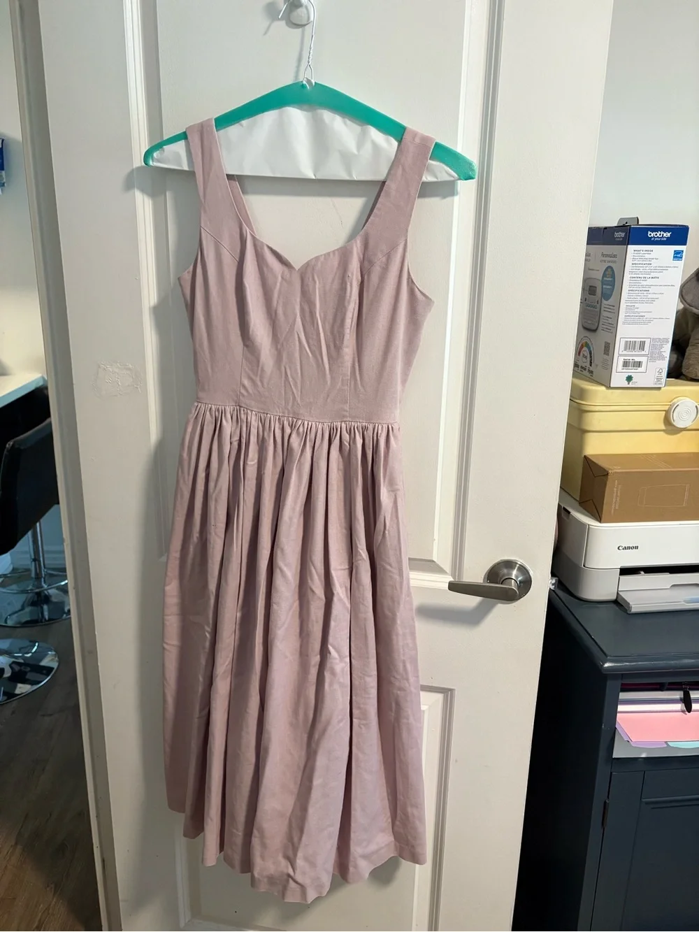 Hearts and Found Elizabeth dress in Lilac linen - Picture 7 of 12